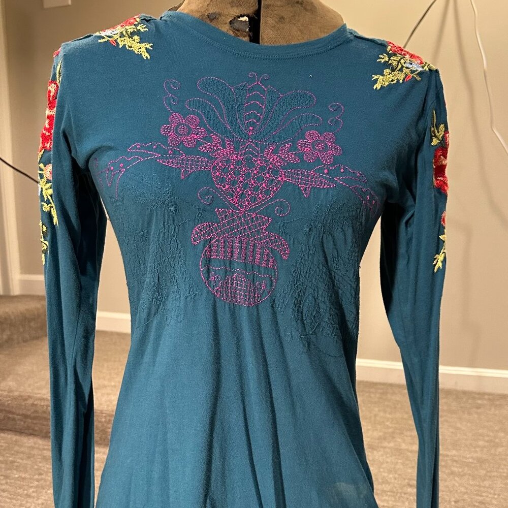 Johnny Was JWLA Long Sleeve Embroidered Tee